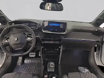 Photo 55 Peugeot 208  Electrique 50 kWh 136ch