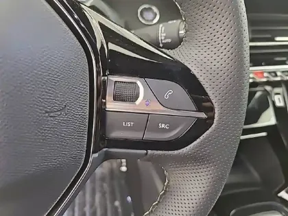 Photo 66 Peugeot 208  Electrique 50 kWh 136ch