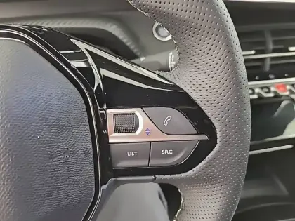 Photo 42 Peugeot 208  Electrique 50 kWh 136ch