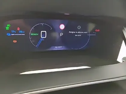 Photo 32 Peugeot 208  Electrique 50 kWh 136ch