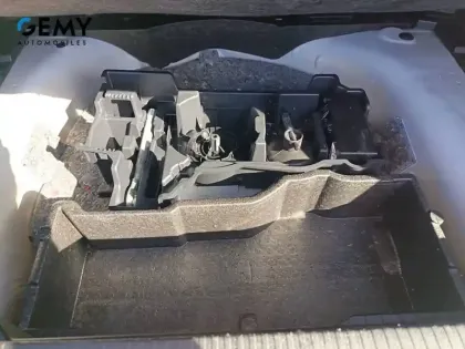 Photo 18 Peugeot 2008  BlueHDi 110 S&S BVM6