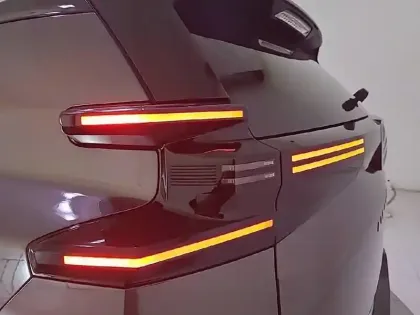 Photo 16 Citroën C5 aircross  Hybride 145 ch e-DCS6