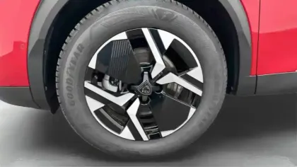 Photo 9 Peugeot 2008  Hybrid 145 e-DCS6