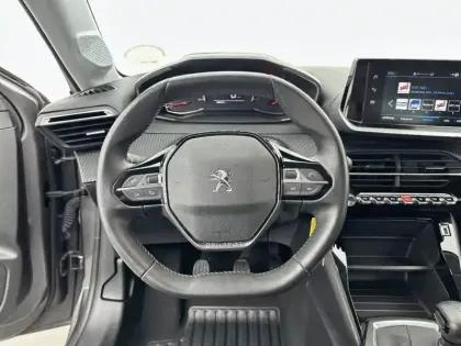 Photo 8 Peugeot 208  PureTech 100 S&S BVM6