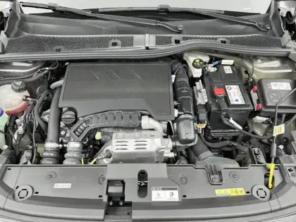 Photo 14 Peugeot 208  PureTech 100 S&S BVM6