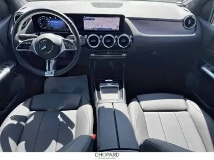 Photo 19 Mercedes Classe B  200 d 8G-DCT