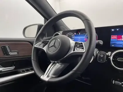 Photo 55 Mercedes Classe B  200 d 8G-DCT