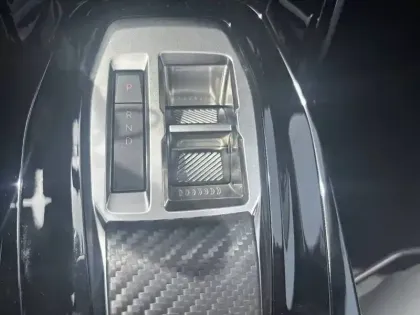 Photo 13 Peugeot 2008  Hybrid 145 e-DCS6