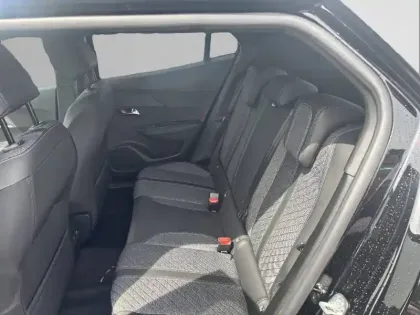 Photo 11 Peugeot 2008  Hybrid 145 e-DCS6