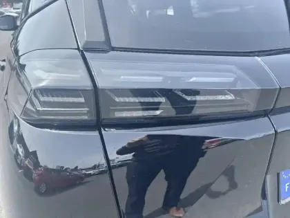 Photo 16 Peugeot 2008  Hybrid 145 e-DCS6