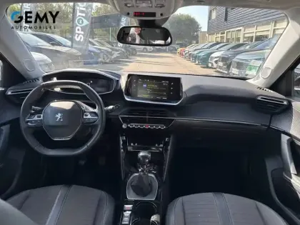 Photo 7 Peugeot 2008  PureTech 130 S&S BVM6