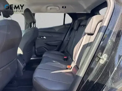 Photo 9 Peugeot 2008  PureTech 130 S&S BVM6