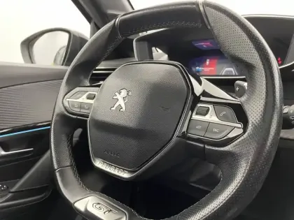 Photo 28 Peugeot 208  PureTech 130 S&S EAT8