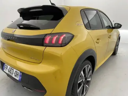 Photo 30 Peugeot 208  PureTech 130 S&S EAT8