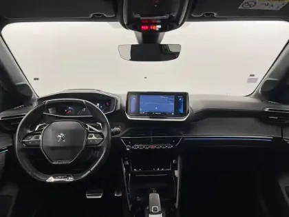 Photo 29 Peugeot 208  PureTech 130 S&S EAT8