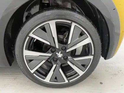 Photo 15 Peugeot 208  PureTech 130 S&S EAT8