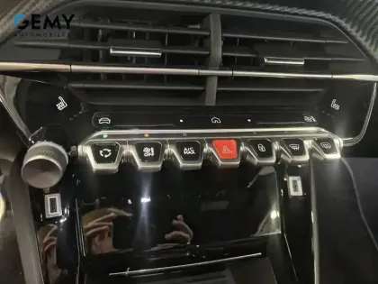 Photo 12 Peugeot 208  Hybrid 145 ch e-DCS6