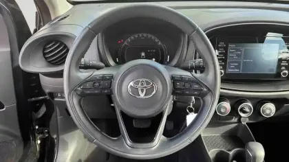 Photo 11 Toyota Aygo  X 1.0 VVT-i 72