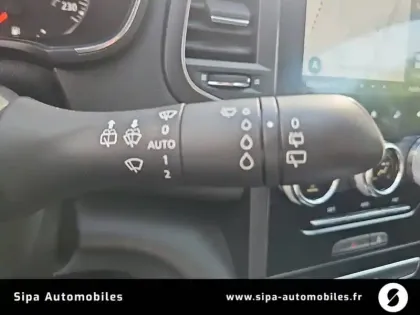 Photo 26 Renault Megane Mégane IV Berline TCe 140 EDC FAP - 21N