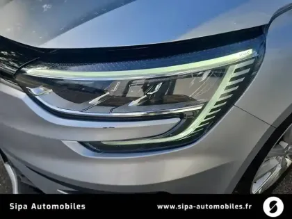 Photo 31 Renault Megane Mégane IV Berline TCe 140 EDC FAP - 21N