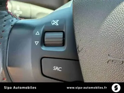 Photo 32 Peugeot 2008  PureTech 110ch S&S EAT6