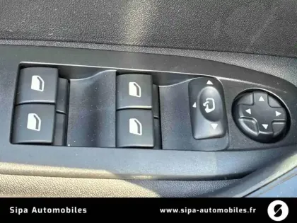 Photo 23 Peugeot 2008  PureTech 110ch S&S EAT6