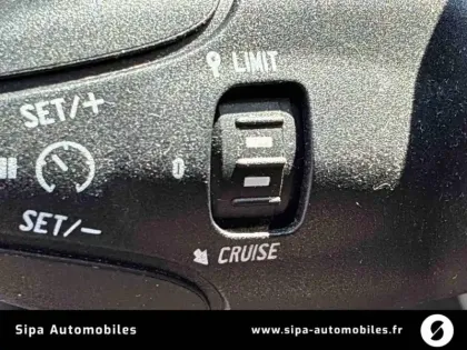 Photo 18 Peugeot 2008  PureTech 110ch S&S EAT6