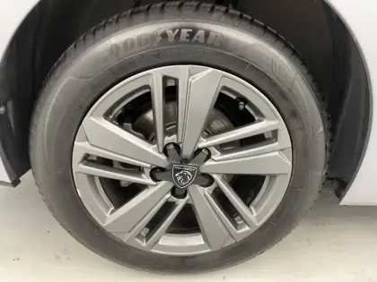 Photo 18 Peugeot 308  SW BlueHDi 130ch S&S EAT8