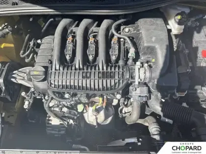 Photo 25 Peugeot 208  PureTech 75 S&S BVM5