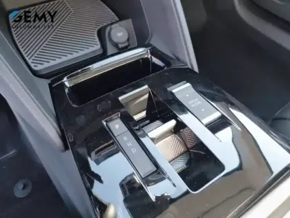 Photo 18 Citroën C4  Hybride 145 ch e-DCS6