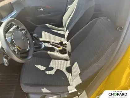 Photo 10 Peugeot 208  PureTech 75 S&S BVM5