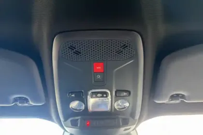Photo 30 Peugeot 2008  Hybrid 145 e-DCS6