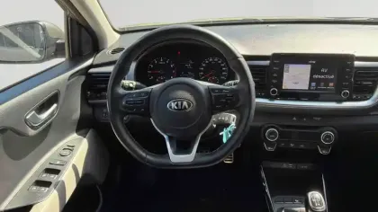 Photo 14 Kia Stonic  1.0 T-GDi 100 ch ISG BVM5