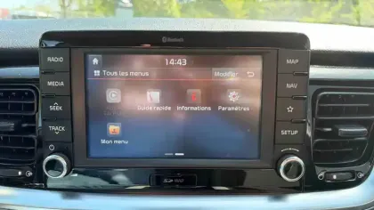 Photo 23 Kia Stonic  1.0 T-GDi 100 ch ISG BVM5