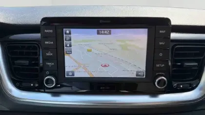 Photo 15 Kia Stonic  1.0 T-GDi 100 ch ISG BVM5