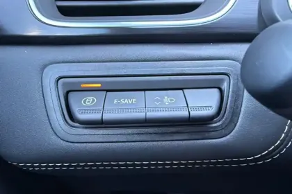 Photo 23 Renault Symbioz  E-Tech full hybrid 145