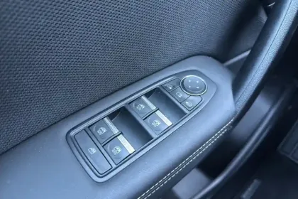 Photo 24 Renault Symbioz  E-Tech full hybrid 145