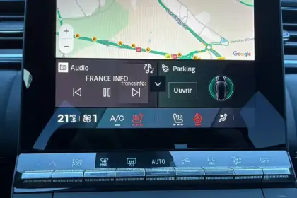 Photo 26 Renault Symbioz  E-Tech full hybrid 145