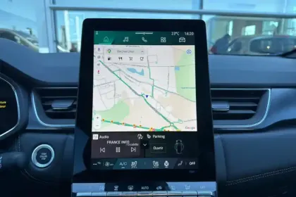 Photo 16 Renault Symbioz  E-Tech full hybrid 145