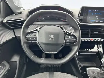 Photo 8 Peugeot 208  PureTech 100 S&S BVM6