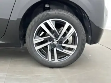 Photo 12 Peugeot 208  PureTech 100 S&S BVM6