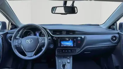 Photo 21 Toyota Auris  Hybride 136h