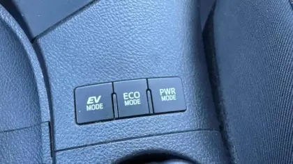 Photo 22 Toyota Auris  Hybride 136h