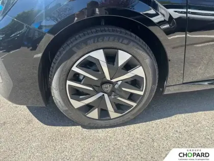 Photo 20 Peugeot 208  Hybrid 110 ch e-DCS6