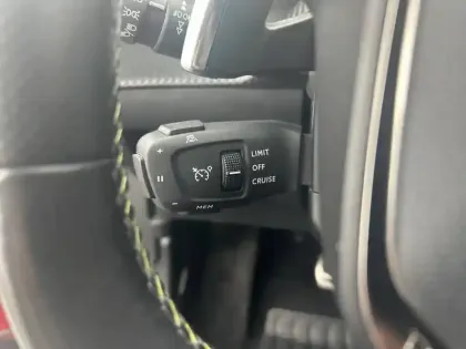 Photo 19 Peugeot 2008  PureTech 155 S&S EAT8