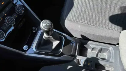 Photo 21 Volkswagen T-roc  1.0 TSI 110 Start/Stop BVM6