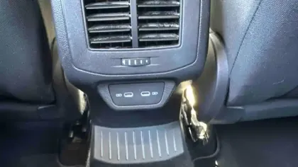 Photo 24 Volkswagen T-roc  1.0 TSI 110 Start/Stop BVM6