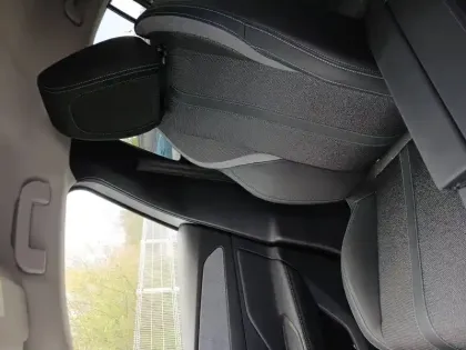 Photo 13 Peugeot 308  Hybrid 136 e-DCS6