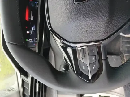 Photo 9 Peugeot 308  Hybrid 136 e-DCS6