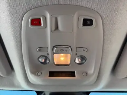 Photo 18 Peugeot Expert  FGN M DIESEL 150 CH MANUELLE